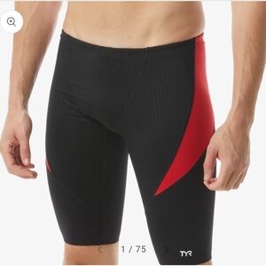 NEW! TYR Men's Black/Red Hexa Curve Splice Jammer Short - SIZE 34 (M)